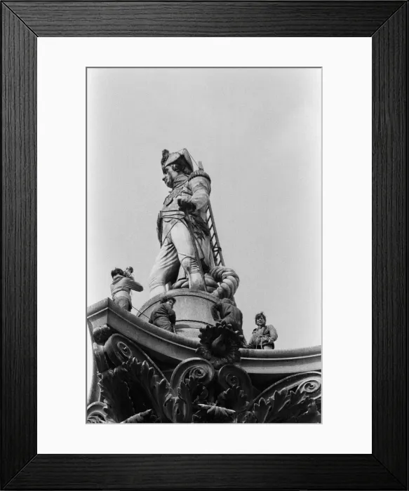 Framed Print : Blue Peters John Noakes, climbs to the top of Nelsons Column Framed Print : Blue Peters John Noakes, climbs to the top of Nelsons Column