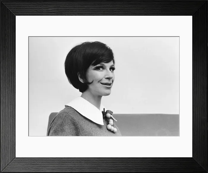 Framed Print : Fenella Fielding, English stage, film and television actress, pictured at home in London Framed Print : Fenella Fielding, English stage, film and television actress, pictured at home in London