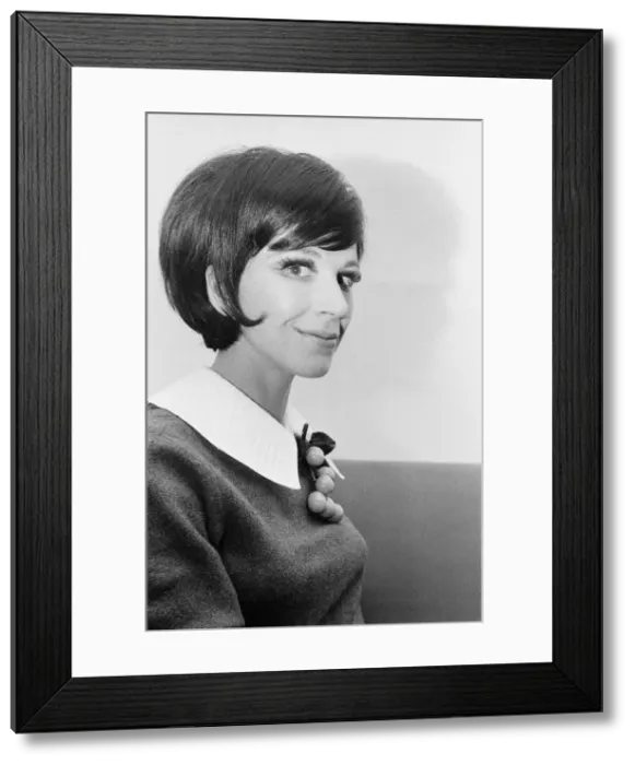 Framed Print : Fenella Fielding, English stage, film and television actress, pictured at home in London Framed Print : Fenella Fielding, English stage, film and television actress, pictured at home in London