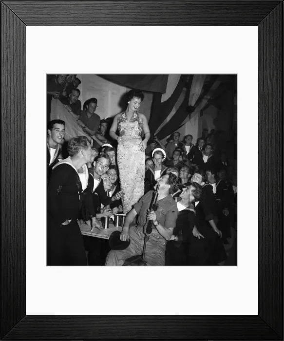 Framed Print : Suez Crisis 1956 Lita Rosa entertains men of No. 2 Corp Defence Platoon Framed Print : Suez Crisis 1956 Lita Rosa entertains men of No. 2 Corp Defence Platoon