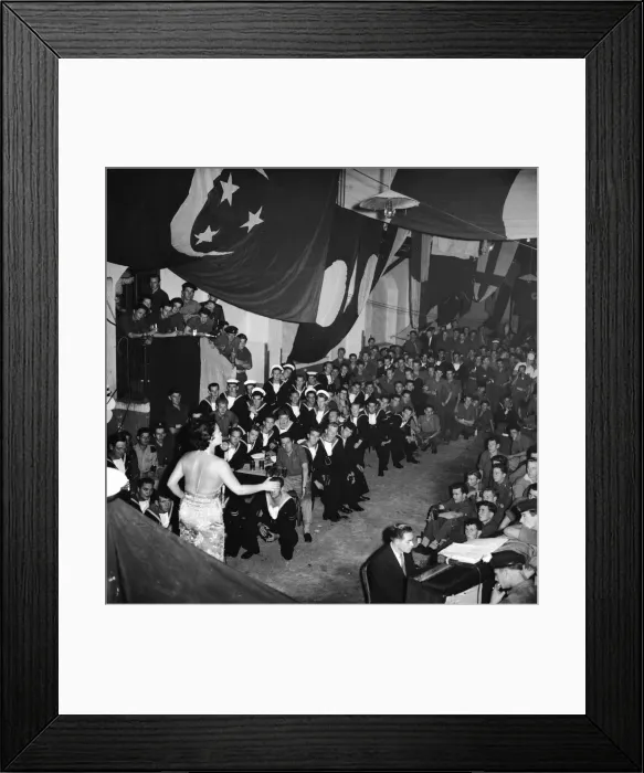 Framed Print : Suez Crisis 1956 Lita Rosa entertains men of No. 2 Corp Defence Platoon Framed Print : Suez Crisis 1956 Lita Rosa entertains men of No. 2 Corp Defence Platoon