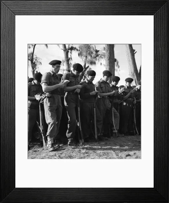 Framed Print : Suez Crisis 1956 Soldiers of the York and Lancaster Regiment B