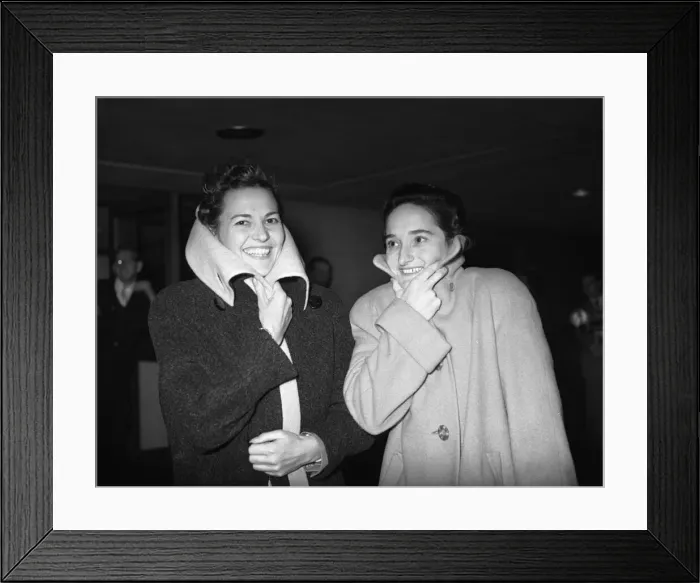 Framed Print : Suez Crisis 1956 Iris Jago and Brenda Park find Britain a bit chillycompared to Framed Print : Suez Crisis 1956 Iris Jago and Brenda Park find Britain a bit chillycompared to