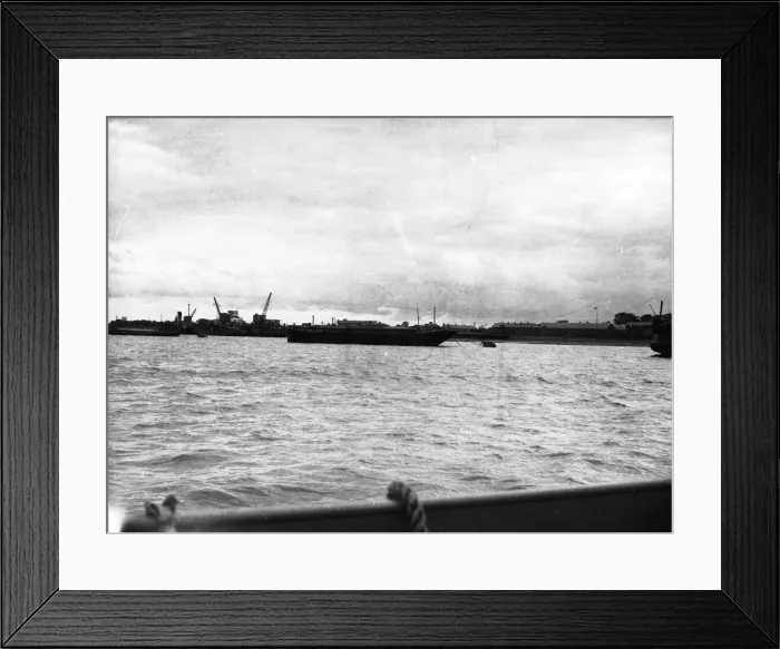 Framed Print : Suez Crisis 1956 Egyptian ships at Portsmouth 31 / 7 / 56 H6969 Framed Print : Suez Crisis 1956 Egyptian ships at Portsmouth 31 / 7 / 56 H6969