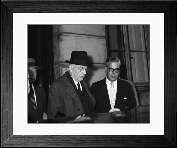 Framed Print : Suez Crisis 1956 John Foster Dulles arrives at the Suez Conference at Lancaster