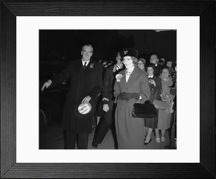 Framed Print : Suez Crisis 1956 Anthony Eden, with his wife, at the Grand Hotel in Llandludno 1956 Framed Print : Suez Crisis 1956 Anthony Eden, with his wife, at the Grand Hotel in Llandludno 1956