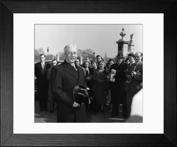 Framed Print : Suez Crisis 1956 General Sir John Glubb outside Buckingham Palace after receiving Framed Print : Suez Crisis 1956 General Sir John Glubb outside Buckingham Palace after receiving