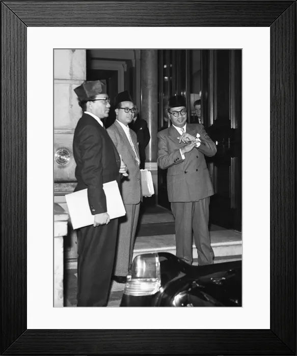 Framed Print : Suez Crisis 1956 Indonesian Foreign Minister Russian Abdulgani (right Framed Print : Suez Crisis 1956 Indonesian Foreign Minister Russian Abdulgani (right