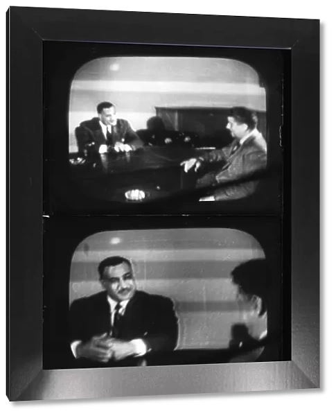 Suez Crisis 1956 Nasser being interviewed on ITV 27  /  8  /  56 H7573