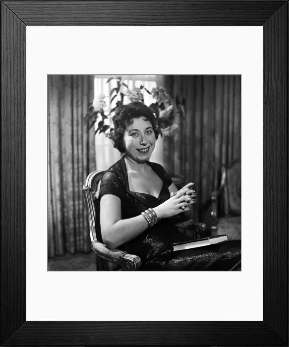 Framed Print : Novelist Roberta Leigh. 15th December 1954 Framed Print : Novelist Roberta Leigh. 15th December 1954