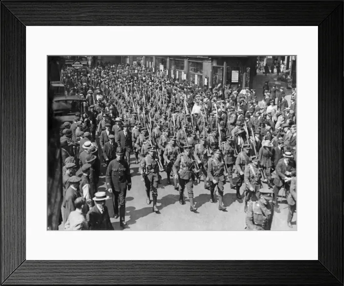 Framed Print : The march of the Honourable Artillery Company. 20th May 1919 Framed Print : The march of the Honourable Artillery Company. 20th May 1919