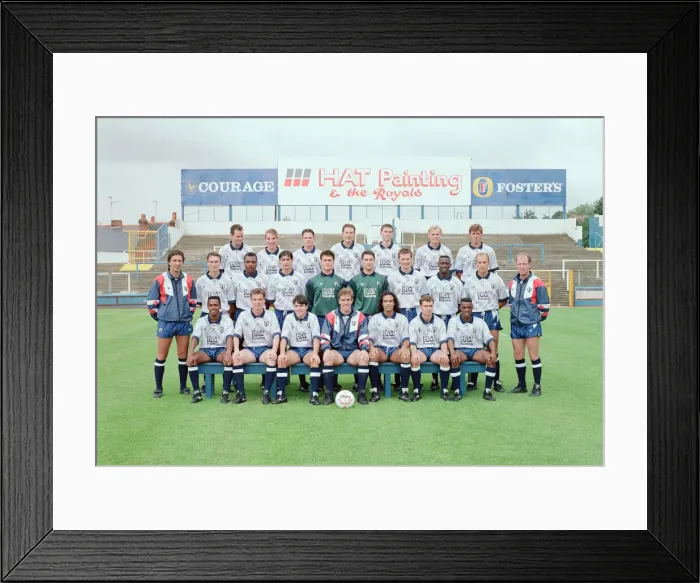 Framed Print : Reading FC 1991 / 92, pre-season photocall at Elm Park, Tuesday 6th August 1991 Framed Print : Reading FC 1991 / 92, pre-season photocall at Elm Park, Tuesday 6th August 1991