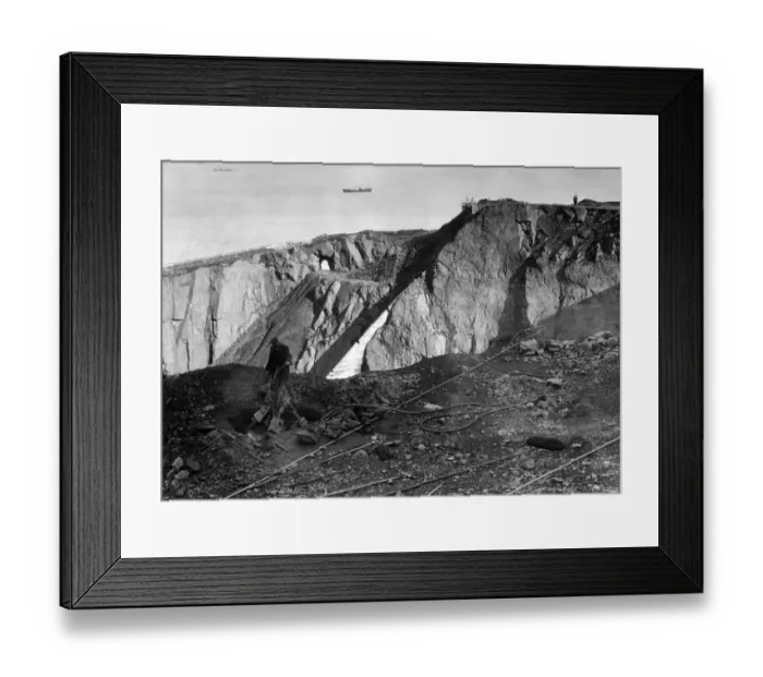Framed Print : Penlee stone quarry, Newlyn, Cornwall. 25th February 1923