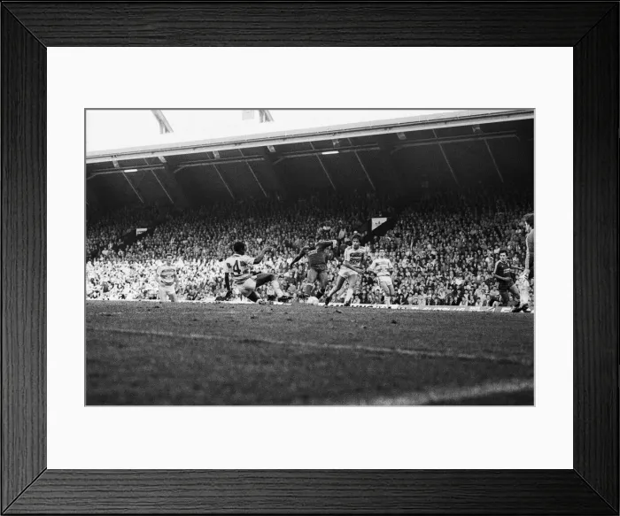 Framed Print : Liverpool 4 Queens Park Rangers 0, Old First Division One game at Anfield Framed Print : Liverpool 4 Queens Park Rangers 0, Old First Division One game at Anfield