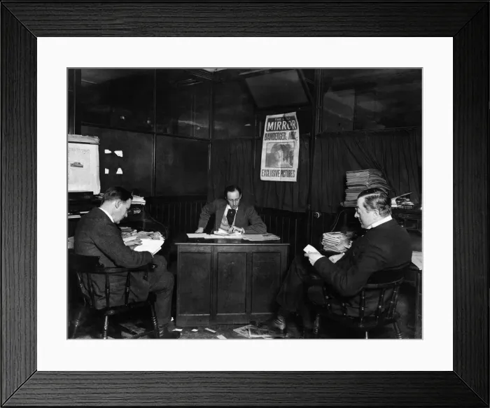 Framed Print : Daily Mirror, Bouverie Street, a consultation. Left to right, C Hosken Framed Print : Daily Mirror, Bouverie Street, a consultation. Left to right, C Hosken