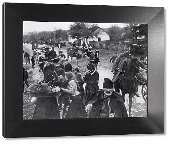 Serbian civilians and military forces on the move during the retreat to the Adriatic Sea