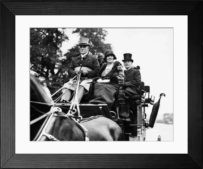 Framed Print : Coaching Club meet in Hyde Park. Sir Leonard Powell Framed Print : Coaching Club meet in Hyde Park. Sir Leonard Powell