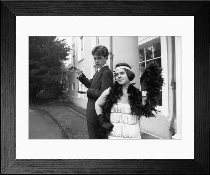 Framed Print : Yarm School, Yarm, North Yorkshire, England, Tuesday 28th November 1989 Framed Print : Yarm School, Yarm, North Yorkshire, England, Tuesday 28th November 1989