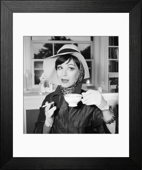 Framed Print : Fenella Fielding, English stage, film and television actress, pictured at home in London Framed Print : Fenella Fielding, English stage, film and television actress, pictured at home in London