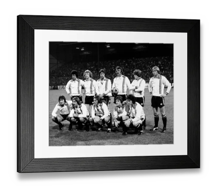 Framed Print : Manchester United Football team - 1977 St Etienne v Manchester United Team Framed Print : Manchester United Football team - 1977 St Etienne v Manchester United Team