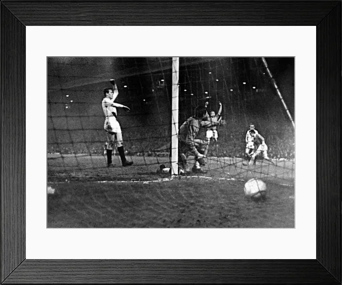 Framed Print : European Cup Semi Final Second Leg match at Old Trafford Framed Print : European Cup Semi Final Second Leg match at Old Trafford