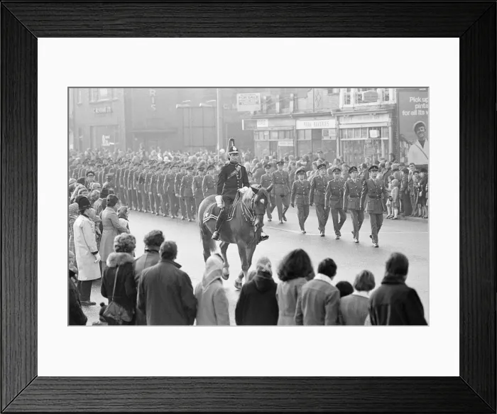 Framed Print : Remembrance Day Service and Parade at Middlesbrough War Memorial Cenotaph, Teesside Framed Print : Remembrance Day Service and Parade at Middlesbrough War Memorial Cenotaph, Teesside