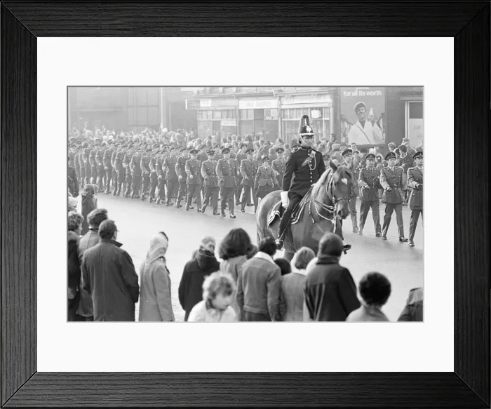 Framed Print : Remembrance Day Service and Parade at Middlesbrough War Memorial Cenotaph, Teesside Framed Print : Remembrance Day Service and Parade at Middlesbrough War Memorial Cenotaph, Teesside