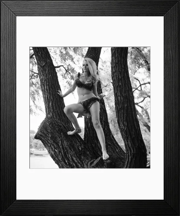 Framed Print : Celeste Yarnall, American actress, Regents Park, London, Wednesday 16th August 1967 Framed Print : Celeste Yarnall, American actress, Regents Park, London, Wednesday 16th August 1967