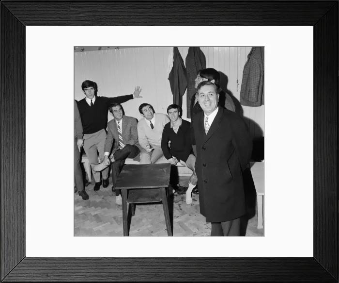 Framed Print : Douglas Ellis (right in the long coat), the new chairmen of Aston Villa Football Club Framed Print : Douglas Ellis (right in the long coat), the new chairmen of Aston Villa Football Club