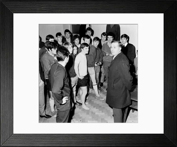 Framed Print : Douglas Ellis (right in the long coat), the new chairmen of Aston Villa Football Club