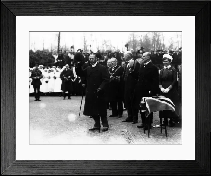 Framed Print : King George V visits the North West. Date Unknown Framed Print : King George V visits the North West. Date Unknown