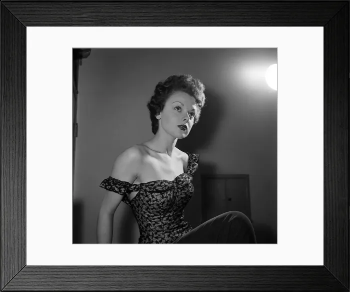 Framed Print : Singer Pauline Shepherd. 14th February 1957 Framed Print : Singer Pauline Shepherd. 14th February 1957