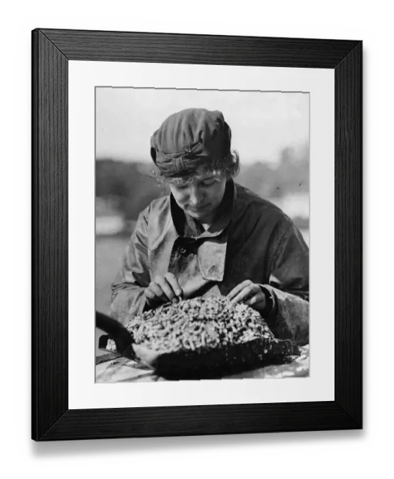Framed Print : Treasure ship, Miss Nailor, Colonel Foss assistant carefully going through shells