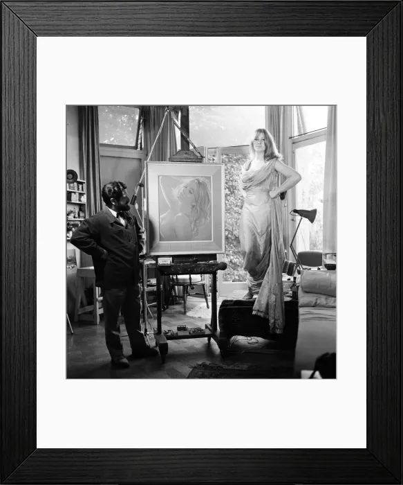 Framed Print : 20-year-old Helen Mirren, star of Cleopatra at the Old Vic Framed Print : 20-year-old Helen Mirren, star of Cleopatra at the Old Vic