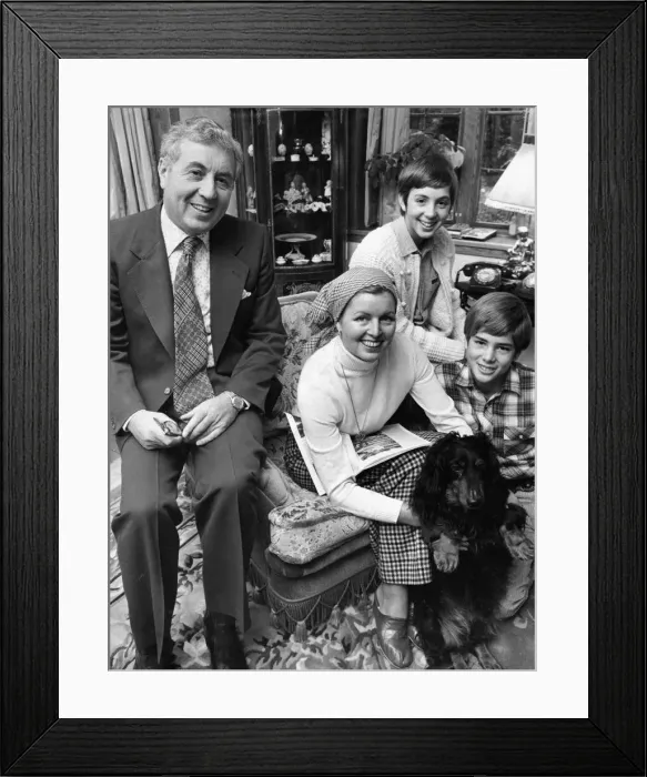 Framed Print : Doug Ellis, Chairman Aston Villa Football Club, with family, at home Framed Print : Doug Ellis, Chairman Aston Villa Football Club, with family, at home