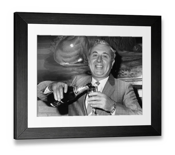 Framed Print : Doug Ellis, Chairman Aston Villa Football Club, Wednesday 1st December 1982 Framed Print : Doug Ellis, Chairman Aston Villa Football Club, Wednesday 1st December 1982