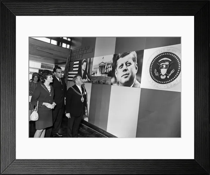 Framed Print : The official opening ceremony at President Kennedy School in Rookery Lane, Holbrooks