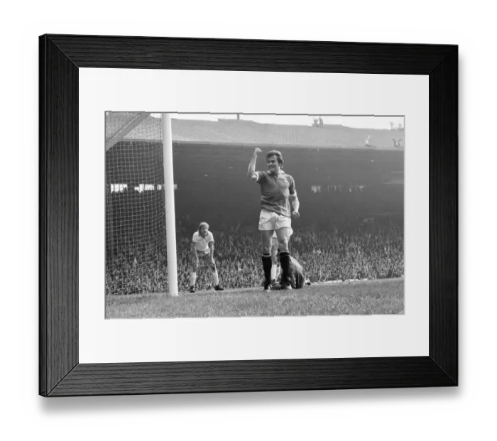 Framed Print : Manchester United 4-0 Blackpool, Division Two League match at Old Trafford, Manchester