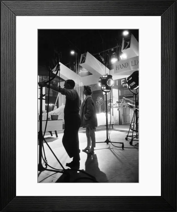 Framed Print : 1960 Film Peeping Tom, behind the scenes filming at Pinewood Studios, Buckinghamshire