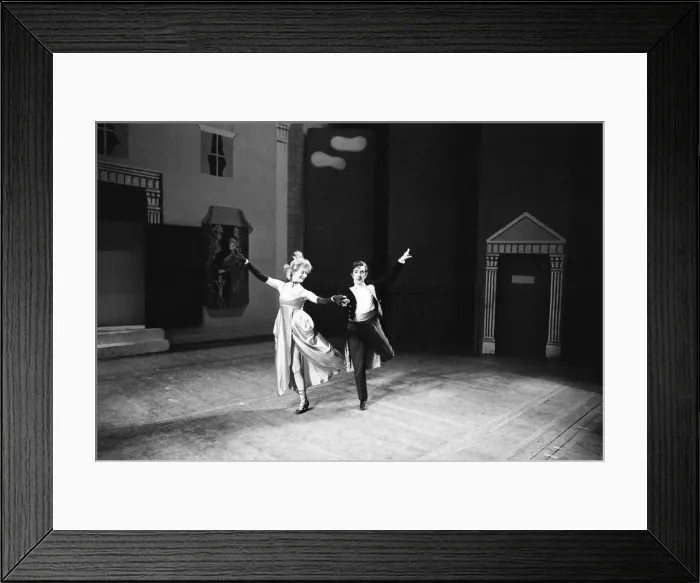 Framed Print : Friends of Covent Garden, Christmas evening rehearsal, Royal Opera House, London Framed Print : Friends of Covent Garden, Christmas evening rehearsal, Royal Opera House, London