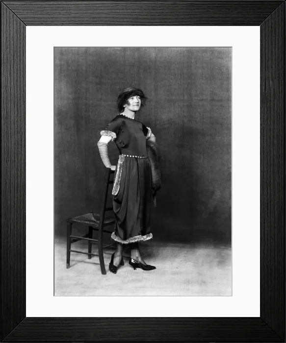 Framed Print : Miss Hilda Lewis, Britains best dressed woman, seen here modelling a dress trimmed Framed Print : Miss Hilda Lewis, Britains best dressed woman, seen here modelling a dress trimmed