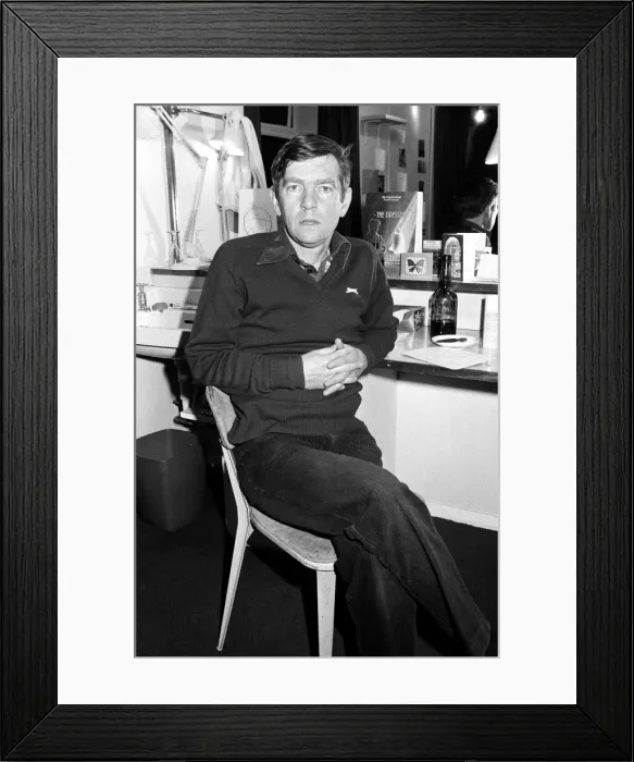 Framed Print : Actor Tom Courtenay at the Queens Theatre, London. 22nd May 1980 Framed Print : Actor Tom Courtenay at the Queens Theatre, London. 22nd May 1980