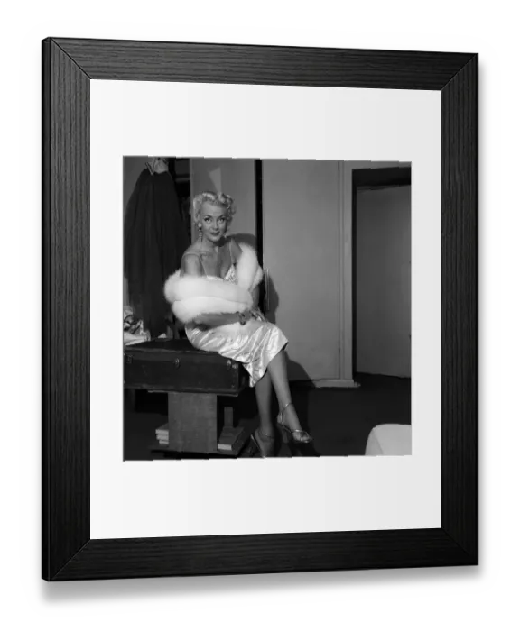 Framed Print : Singer Jayne Manners, photographed at Chesham Place, Belgravia. 3rd May 1956 Framed Print : Singer Jayne Manners, photographed at Chesham Place, Belgravia. 3rd May 1956