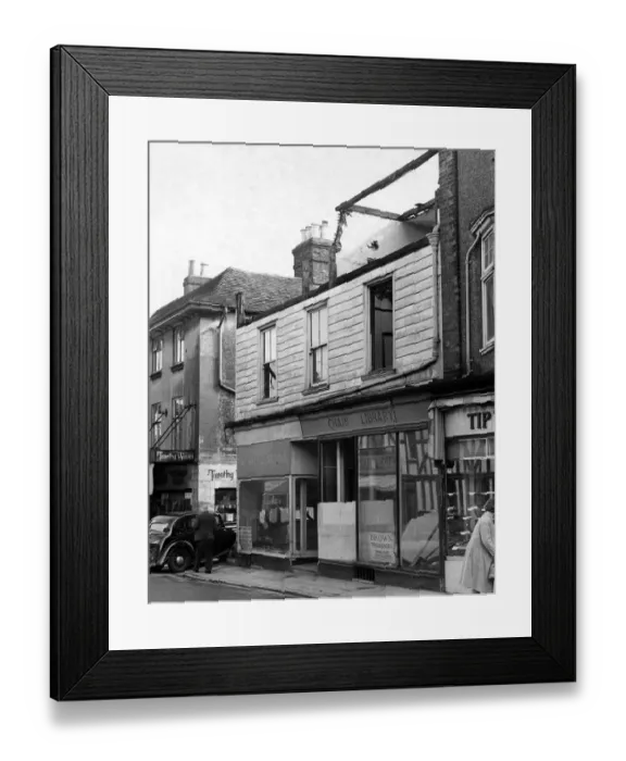 Framed Print : The High Street in Sevenoaks, Kent. Circa 1925