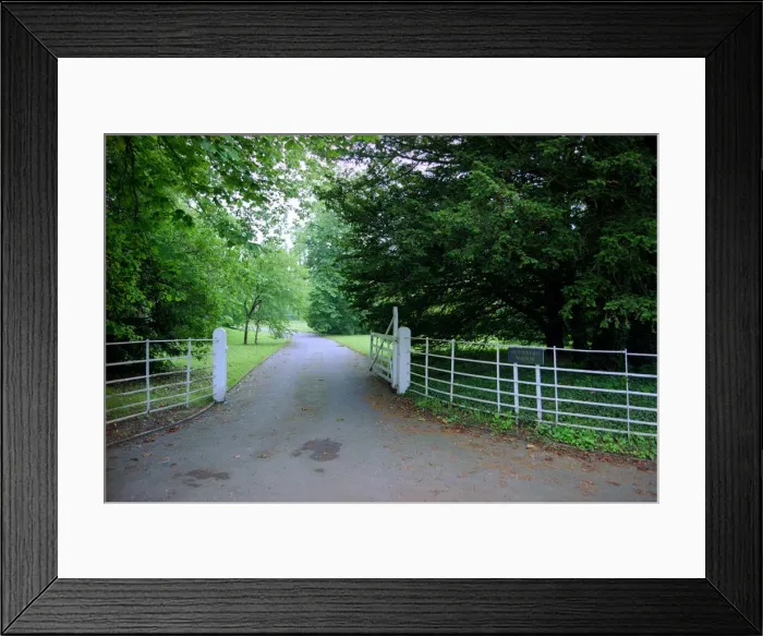 Framed Print : House of Jay Kay of Jamiroquai - 1997 Entrance Home Mansion - Horsenden Manor Framed Print : House of Jay Kay of Jamiroquai - 1997 Entrance Home Mansion - Horsenden Manor