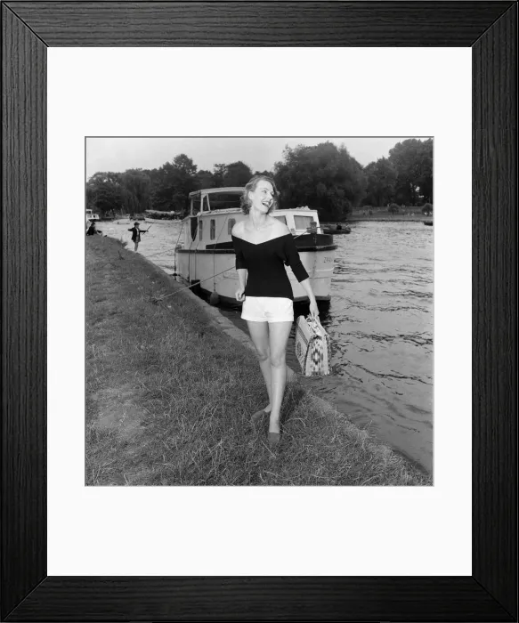 Framed Print : 22 year old Paula Haworth, of London, has recently been married Framed Print : 22 year old Paula Haworth, of London, has recently been married