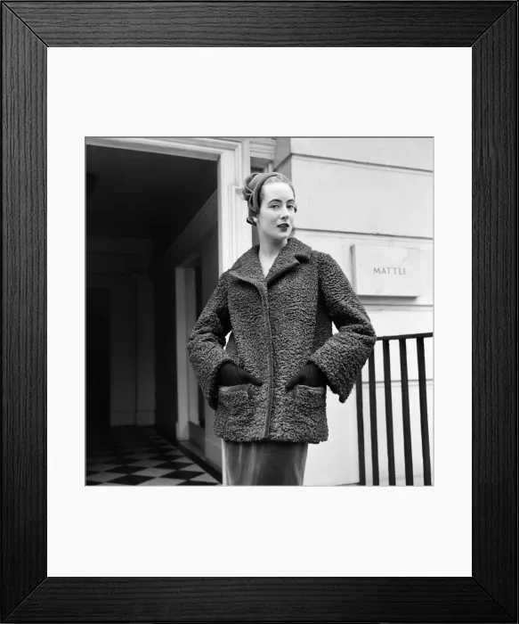 Framed Print : London fashion fortnight. 25th July 1955 Framed Print : London fashion fortnight. 25th July 1955