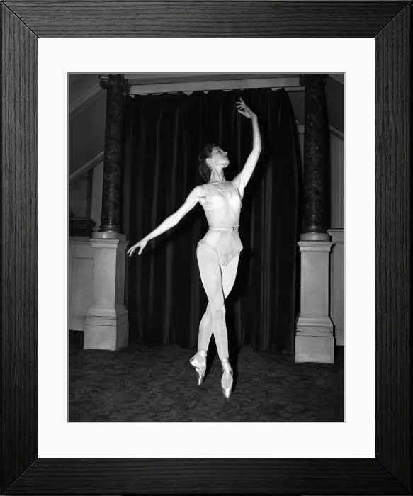 Framed Print : Moira Shearer, Lady Kennedy, ballet dancer and actress, pictured rehearsing at the Royal Framed Print : Moira Shearer, Lady Kennedy, ballet dancer and actress, pictured rehearsing at the Royal
