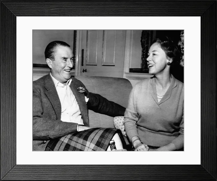 Framed Print : Duke and Duchess of Argyll relax in the study at Inveraray Castle Framed Print : Duke and Duchess of Argyll relax in the study at Inveraray Castle