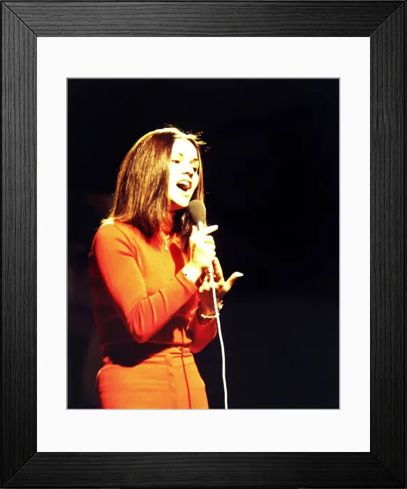 Framed Print : Anna Marie David - Pop Star seen here during rehearsals for the BBC television
